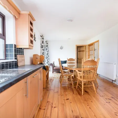 Ceol Na Mara, On Sea, Wexford - 5 Bedrooms - Sleeps 9