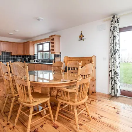 Ceol Na Mara, On Sea, Wexford - 5 Bedrooms - Sleeps 9 別荘