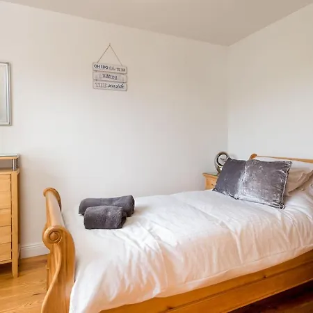 Holiday home Ceol Na Mara, On Sea, Wexford - 5 Bedrooms - Sleeps 9 *