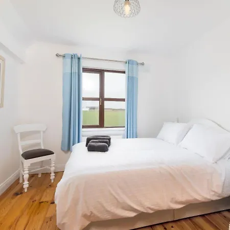 別荘 Ceol Na Mara, On Sea, Wexford - 5 Bedrooms - Sleeps 9 *